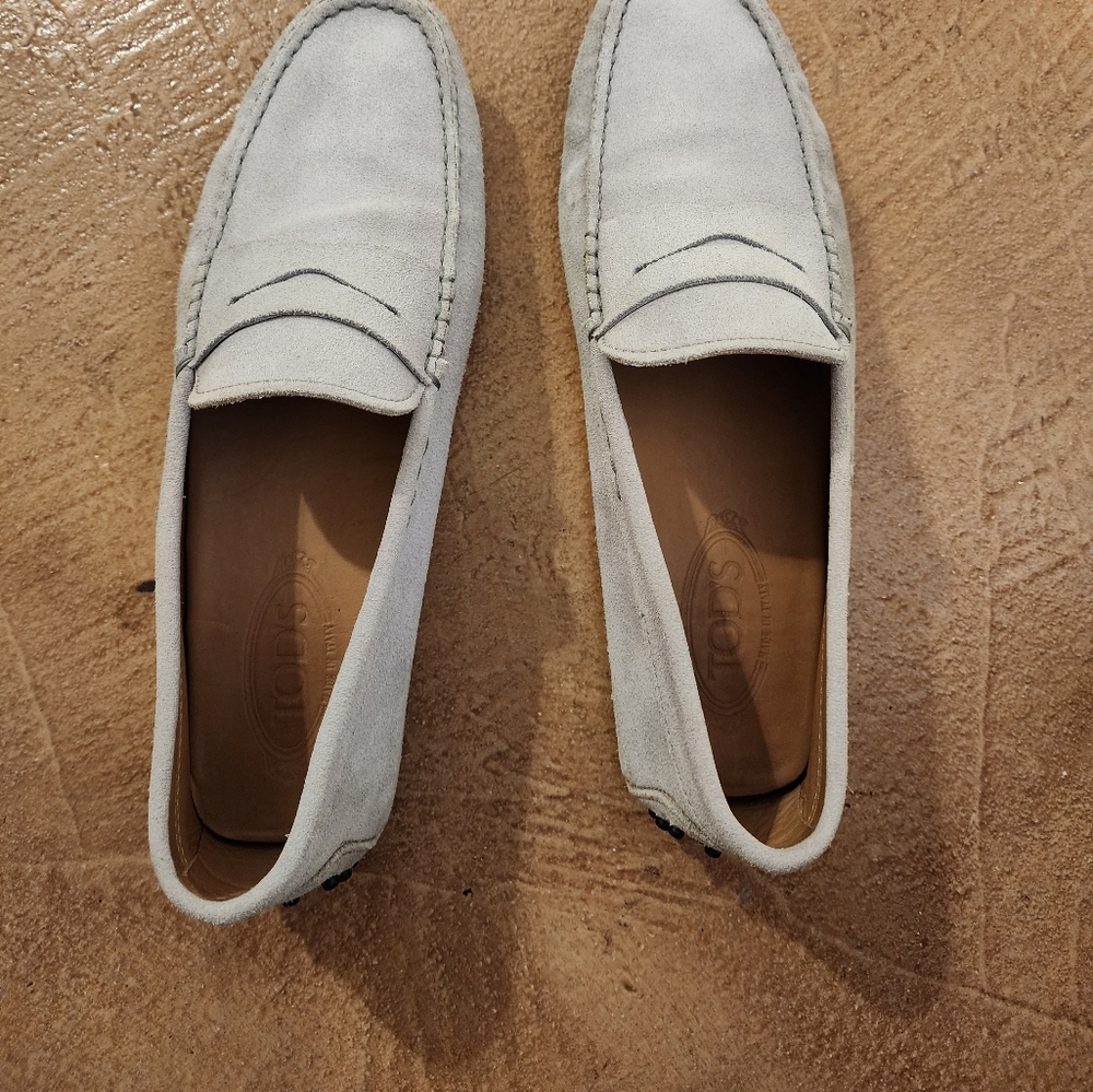 TODS drivers light grey  size 9